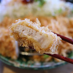 Pokupoku - 塩で食べるサクサクとんかつセット(200g 2,500円)
                        ヤマトポークロースかつ･あかもく･たっぷりサラダ
                        小鉢･十八穀米･お吸い物･黒烏龍茶付き