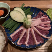 博多 鴨すき 鴨しゃぶ なかもぐろ - 鴨肉　近景
