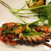 THE COSMOPOLITAN GRILL BAR TERRACE - 伊勢海老