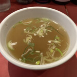 中華料理 一番 - 付け合わせのスープ