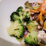 はなまるうどん - ブロッコリー写真より小さいゾ