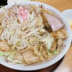 ラーメン たかはし - たまり醤油牛モツラーメン（税込900円）