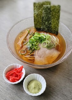 h Shina Soba Shigemoto - 支那そば冷たい赤…750円