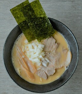 h Shina Soba Shigemoto - 鶏赤白湯…850円