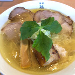 麺屋 鶏ノ湯 - 具材がたっぷり！鶏出汁が濃い！細麺が絶妙！