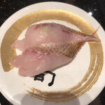 Komasushi - 真鯛　330円