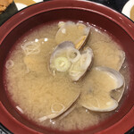 Komasushi - 味噌汁あさり　275円