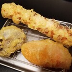 肉汁うどん奥村 - 天ぷら。