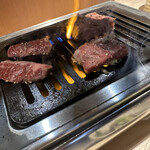 焼肉ホルモン 城の市場 - 