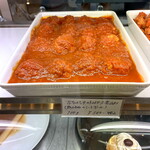 ガストロノミア ヨシ - 冷蔵ショーケース トマトソースに泳ぐポルペッタ