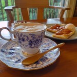 Kafe Fika 箱根 - ウインナ珈琲　600円