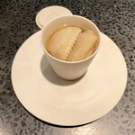 イチリン ハナレ - 高坂地鶏の手羽先と衣笠茸のスープ