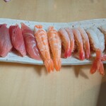 寿司居酒屋 まるがまる - 中トロ　海老　甘海老　赤えび