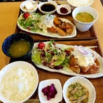 火豚鶏 - チキン南蛮定食、日替わり定食のミックスフライ