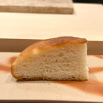 イル アオヤマ - 自家製フォカッチャ