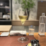 イル アオヤマ - シャンパン　ギィ・シャルルマーニュ