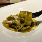 イル アオヤマ - 千葉　黒泡のパスタ（トレネッテ）鮑の肝のソース