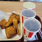 Kentakki furaido chikin - ・創業記念パックA890円 ・アイスコーヒー(L)310円*2 ・レモネードソーダ(L)310円