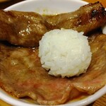 ビーフキッチン - 大判サーロイン（焼いた後）