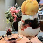 喫茶パステト - ■まるごと桃の紫蘇香るパフェ(R5.6月)