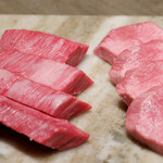 USHIGORO S. - 究極の黒タン・特選ハラミ