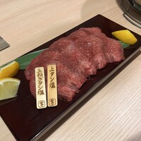 個室 炭火焼肉 本川越 尊 - 