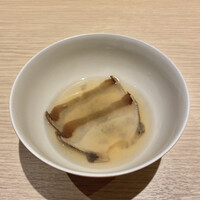 麻布十番 鮨 無銘 - 煮アワビ