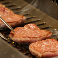 USHIGORO S. SHINJUKU - 究極の黒タン