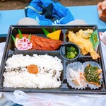 小魚 阿も珍 - さば味醂干弁当(880円)