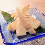 Uoyaki Yuuya - 春には国産のタケノコを醤油焼きでいかがですか。
