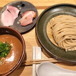 中華蕎麦 とみ田 - 全貌