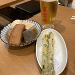 Taishuusakaba huziyama - おでん５種盛り、アスパラの天ぷら、生ビール