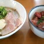 ボウルズキッチンオハナ - 塩ラーメン&ローストビーフ丼￥1250