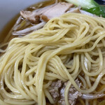 けん軒 - ツルツル食感の中太麺
