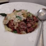 サッポリーニ - 牛タンとキャベツのスペッツアティーノ