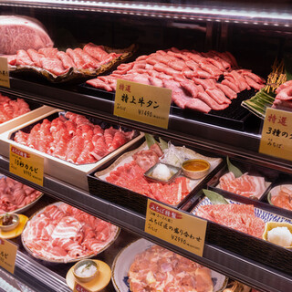A new sensation of choosing meat from the showcase! Have fun with family and friends ☆