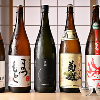 We have a wide selection of sake that complements the dishes. Rare whiskey and Japanese sour too