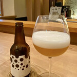 Akanezaka Oonuma - 〝ROCOCO Tokyo WHITE〟
      星付き店に多数取り扱われるラグジュアリーなビールは、華やかな香りを楽しむ為にグラスワインでいただくのが前提、ちょっとリッチなテイストなのです！
