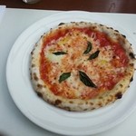 Dori Mu Famu - ランチのマルゲリータピザ（ピッコロサイズ）