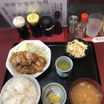 喜礼共亭 - からあげ定食