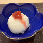 Karuizawa Kappou Kei - 白桃冰淇淋，搭配蜜煮大黄