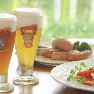 本格ドイツ仕込みのクラフトビールを堪能。期間限定も◎