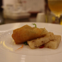 萬珍樓 本店 - 2種揚げ物(春巻き、揚げ大根餅)
