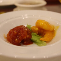 萬珍樓 本店 - 海鮮2種作り(海老の柚子ソース、白身魚のチリソース)