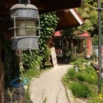 小さな森の喫茶店　レストラン　ワイルドダック - 