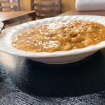 中国料理 峨嵋山 - 深皿にたっぷりと盛ってあります