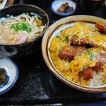 なにわや - 料理写真:カツ丼・うどんセット  700円