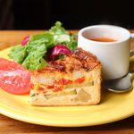 GRANNY SMITH  APPLE PIE & COFFEE  - <夏限定>キッシュメニュー