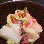 桔梗屋 - イカ・はまち・かんぱち刺身