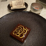 ベージュ アラン・デュカス 東京 - 